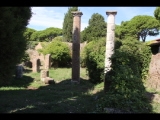 08525 ostia - regio v - insula vii - domus dei capitelli di stucco (v,vii,4-5) - peristylium - blick ri norden - 2018.jpg